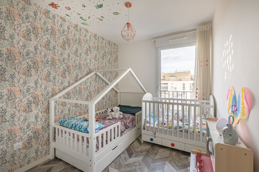 Appartement familial de 4 pièces avec balcon - Nanterre